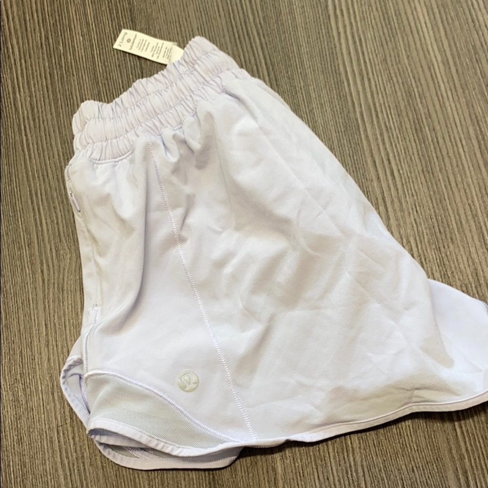 lululemon periwinkle shorts 4”